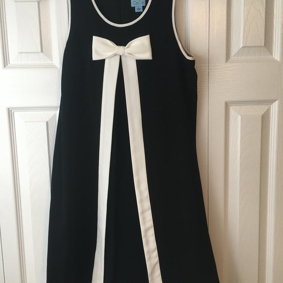 Adorable Bow Dress - CeCe - Size 4 - Picture 1 of 2